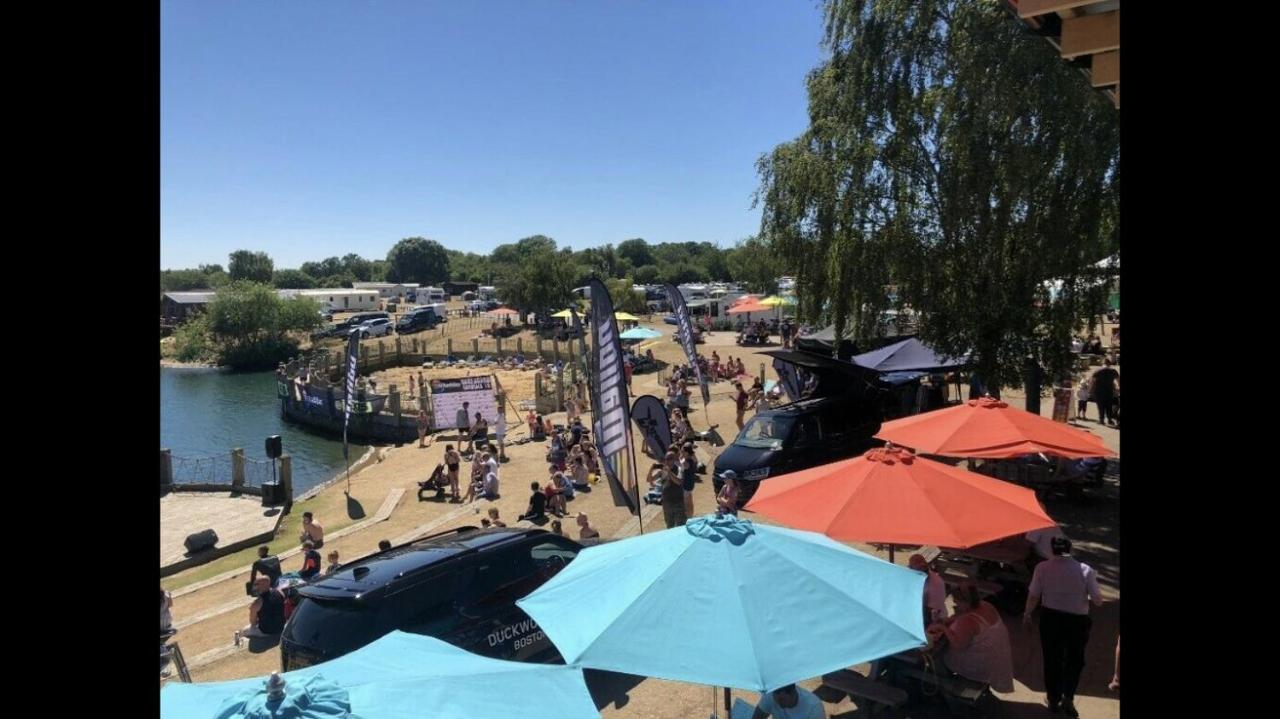 Swan View Retreats # Hottub # Egg Chair # Bbq & Bikes Included 8 Berth Tattershall Kültér fotó